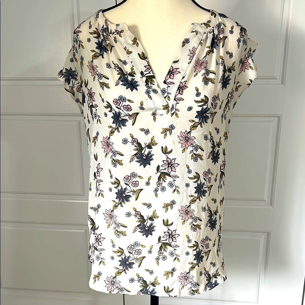 LOFT Women’s Floral Cap Sleeve Relaxed Blouse